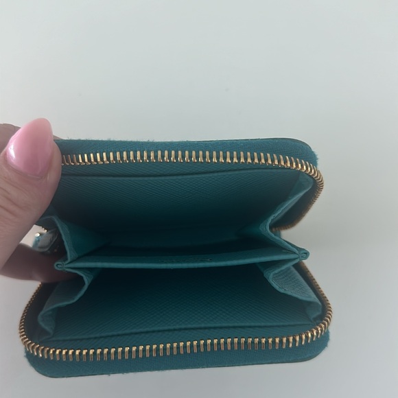 Prada Wallet - Picture 3 of 4